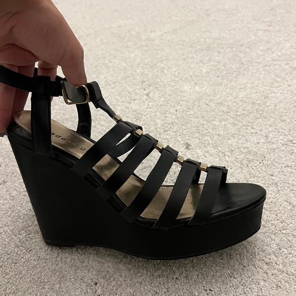 WEDGES - Picture 6 of 7